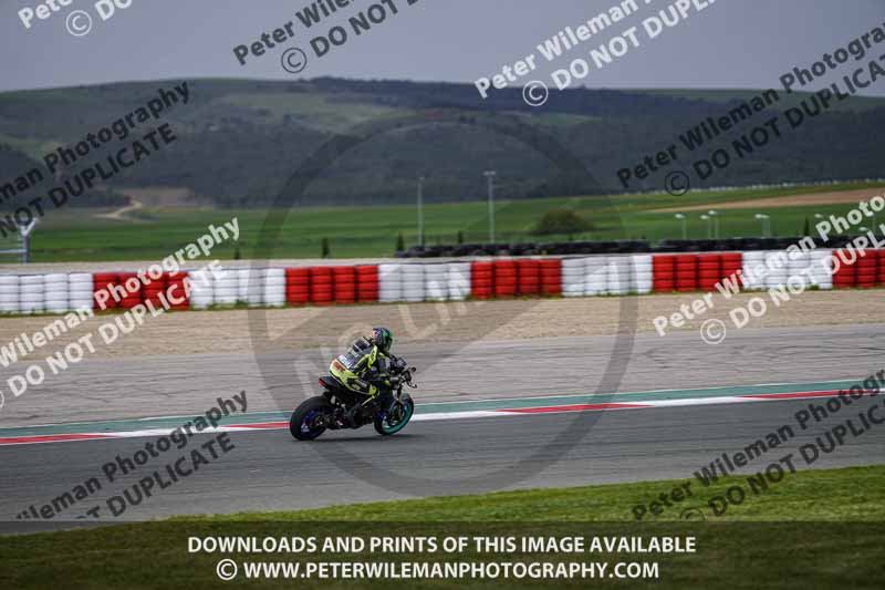 cadwell no limits trackday;cadwell park;cadwell park photographs;cadwell trackday photographs;enduro digital images;event digital images;eventdigitalimages;navarra;no limits trackdays;peter wileman photography;racing digital images;trackday digital images;trackday photos